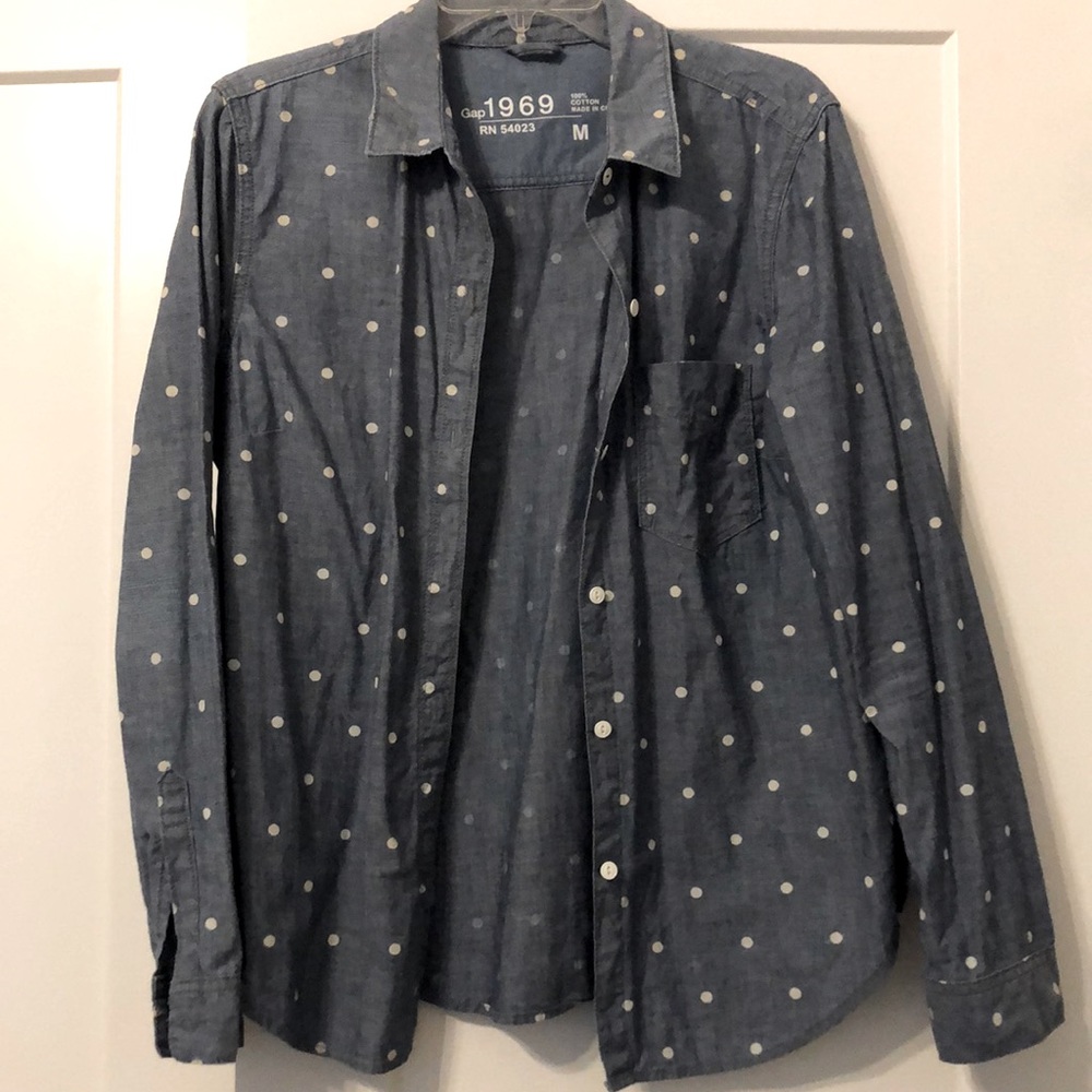 Polka dot GAP shirt